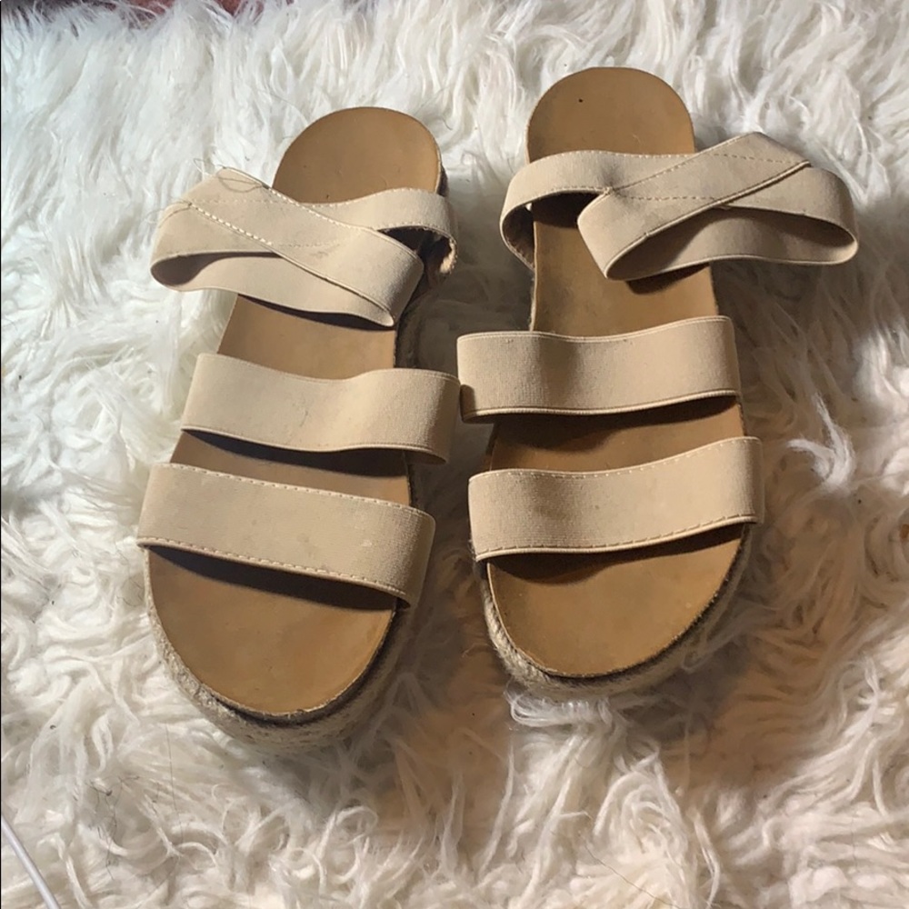 Sandals - Picture 2 of 3